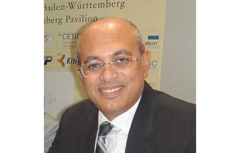 Dr Chérif Ezzat