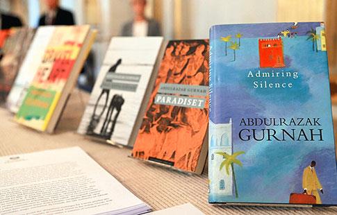 L’auteur d’Adieu Zanzibar récolte le Nobel de littérature