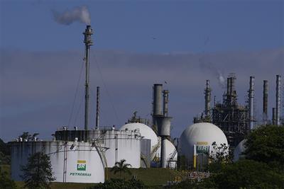 COP28: 50 groupes pétroliers s'engagent a minima sur la décarbonation