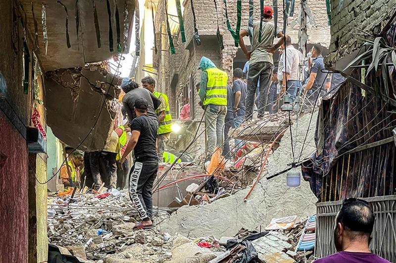 13 morts dans l’effondrement d’un immeuble au Caire
