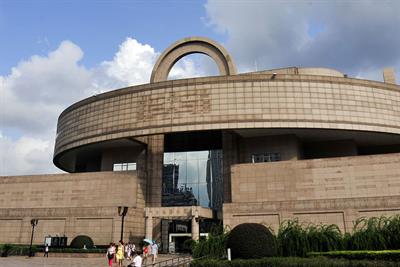 Le Musée de Shanghai en Chine accueille une exposition archéologique comptant 787 pièces antiques égyptiennes