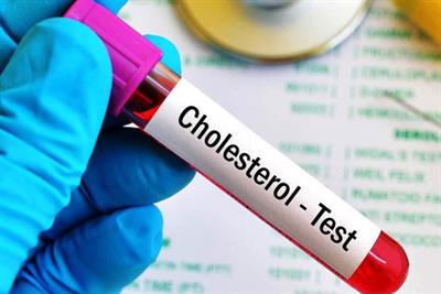 Un traitement contre le cholestérol pour faire chuter la présence de "polluants éternels" dans le sang