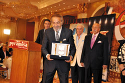 Les honorés ont reçu leurs prix des mains de Abdel-Moneim Saad, président du festival.